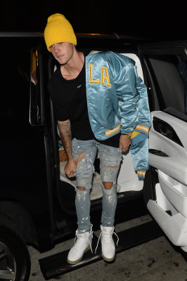 22.09 | Justin Bieber chegando no Catch em West Hollywood, Califórnia