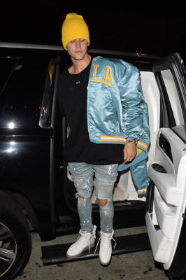 22.09 | Justin Bieber chegando no Catch em West Hollywood, Califórnia
