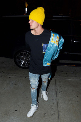 22.09 | Justin Bieber chegando no Catch em West Hollywood, Califórnia