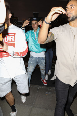 27.09 | Justin Bieber deixando o Saban Theatre em Beverly Hills, CA