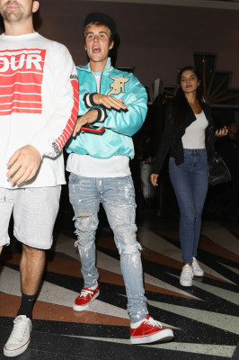 27.09 | Justin Bieber deixando o Saban Theatre em Beverly Hills, CA