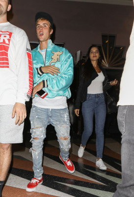27.09 | Justin Bieber deixando o Saban Theatre em Beverly Hills, CA