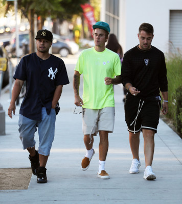 28.09 | Justin Bieber é visto em Los Angeles, CA