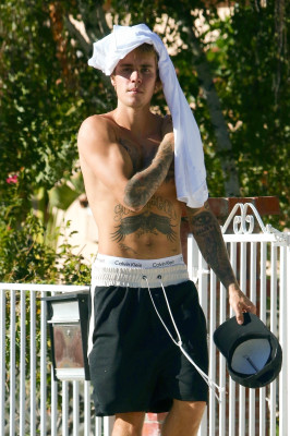 29.09 | Justin Bieber em Los Angeles, Califórnia