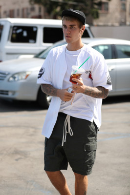 10.02 | Justin Bieber em Los Angeles, Califórnia