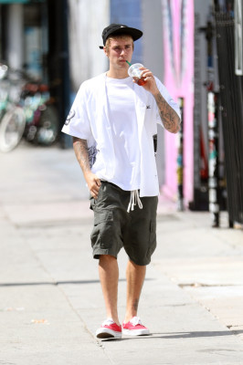10.02 | Justin Bieber em Los Angeles, Califórnia