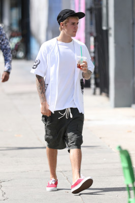 10.02 | Justin Bieber em Los Angeles, Califórnia
