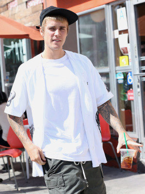 10.02 | Justin Bieber em Los Angeles, Califórnia