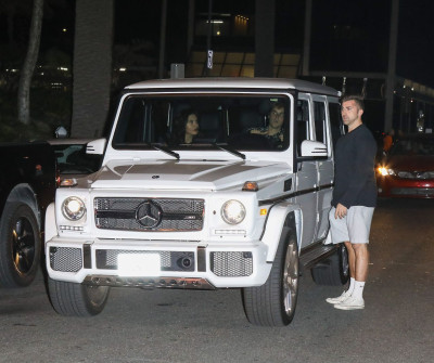 10.04 | Justin Bieber e Paola Paulin no Saban Theatre em Beverly Hills, CA
