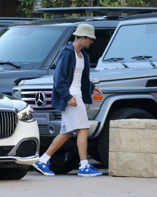 02.08 | Aparição em Los Angeles, Califórnia.