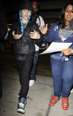 02.03 | Justin Bieber chegando no aeroporto em Miami