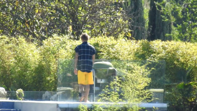 26.10 | Justin Bieber em Beverly Hills, na Califórnia