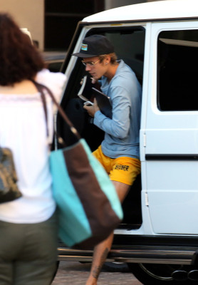 26.10 | Justin Bieber no hotel Montage em Beverly Hills, Califórnia