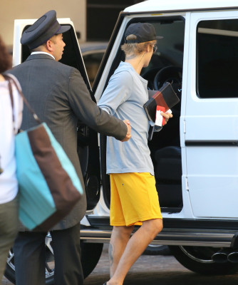 26.10 | Justin Bieber no hotel Montage em Beverly Hills, Califórnia