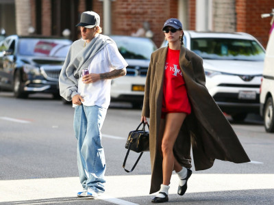 14.12 | Justin e Hailey Bieber em Los Angeles, Califórnia.