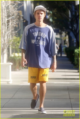26.10 | Justin Bieber em Beverly Hills, Califórnia