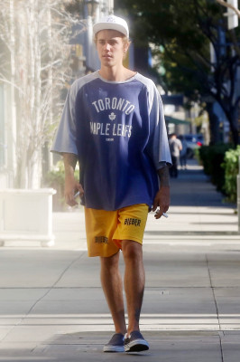 26.10 | Justin Bieber em Beverly Hills, Califórnia