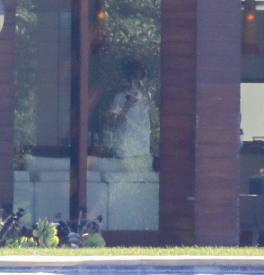 29.10 | Justin Bieber em Beverly Hills, Califórnia