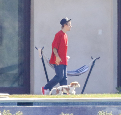 29.10 | Justin Bieber em Beverly Hills, Califórnia