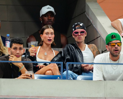 01.09 | Justin e Hailey Bieber no US Open de Tênis.