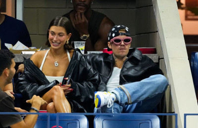 01.09 | Justin e Hailey Bieber no US Open de Tênis.