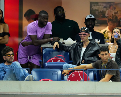 01.09 | Justin e Hailey Bieber no US Open de Tênis.
