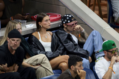 01.09 | Justin e Hailey Bieber no US Open de Tênis.