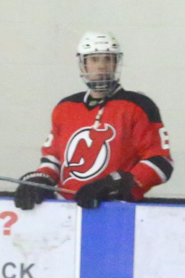 11.01 | Justin Bieber jogando hóquei no Los Angeles Kings Valley Ice Center em Ventura, Califórnia