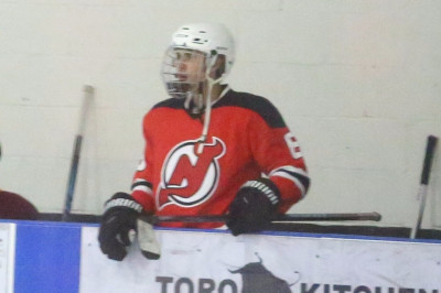 11.01 | Justin Bieber jogando hóquei no Los Angeles Kings Valley Ice Center em Ventura, Califórnia