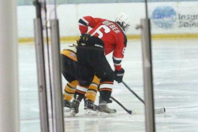 11.01 | Justin Bieber jogando hóquei no Los Angeles Kings Valley Ice Center em Ventura, Califórnia