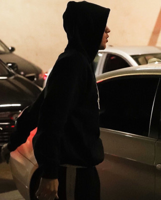 11.02 | Justin Bieber no hotel Montage em Beverly Hills, Califórnia