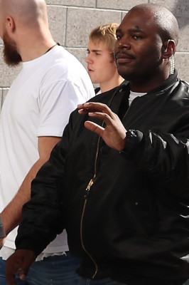11.04 | Justin Bieber chegando na Hillsong Conference em Los Angeles, CA