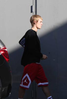 11.04 | Justin Bieber deixando à Hillsong Conference em Los Angeles, CA