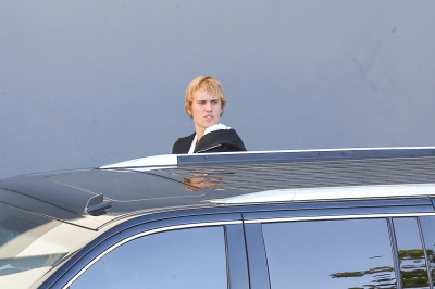 11.04 | Justin Bieber deixando à Hillsong Conference em Los Angeles, CA