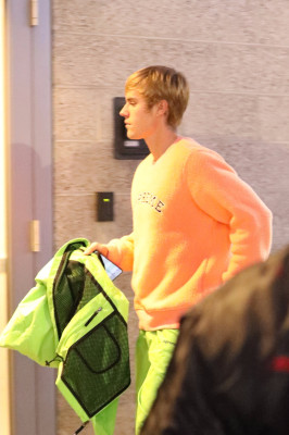 11.04 | Justin Bieber deixando à Hillsong Conference em Los Angeles, CA