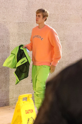 11.04 | Justin Bieber deixando à Hillsong Conference em Los Angeles, CA