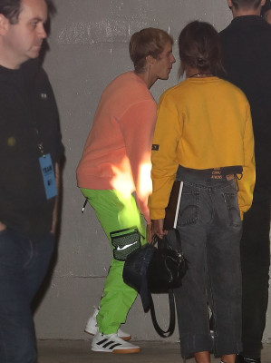 11.04 | Justin Bieber deixando à Hillsong Conference em Los Angeles, CA