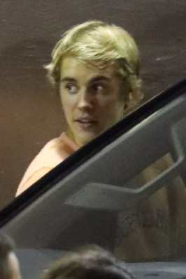 11.04 | Justin Bieber deixando à Hillsong Conference em Los Angeles, CA