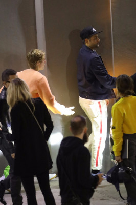 11.04 | Justin Bieber deixando à Hillsong Conference em Los Angeles, CA