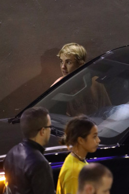 11.04 | Justin Bieber deixando à Hillsong Conference em Los Angeles, CA