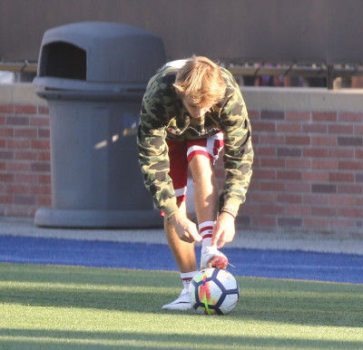11.07 | Justin Bieber jogando bola em Los Angeles, Califórnia