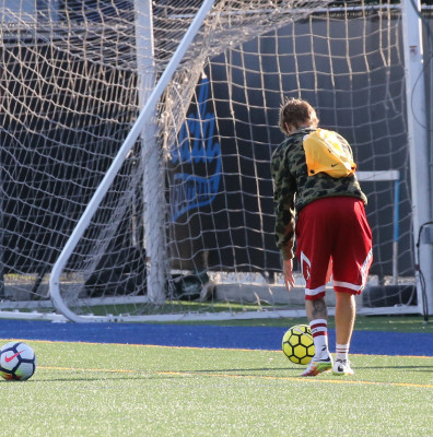 11.07 | Justin Bieber jogando bola em Los Angeles, Califórnia