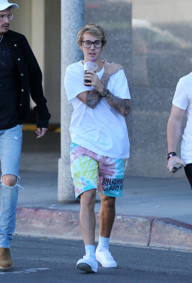11.08 | Justin Bieber em Los Angeles, Califórnia