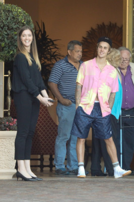 11.09 | Justin Bieber no hotel Montage em Beverly Hills, CA