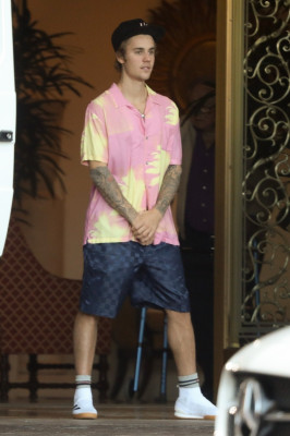 11.09 | Justin Bieber no hotel Montage em Beverly Hills, CA