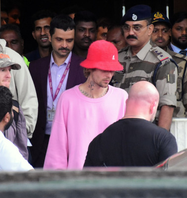 05.07 | Justin Bieber em Mumbai, Índia.