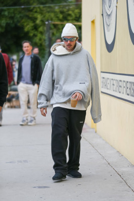 29.11 | Aparição em Los Angeles, Califórnia.