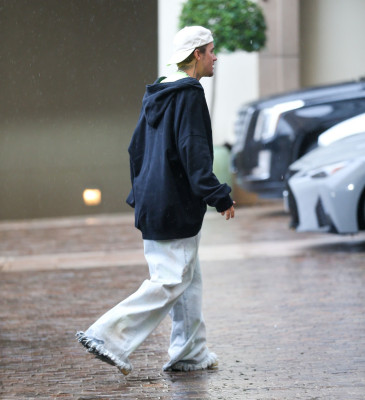 14.03 | Aparição em Los Angeles, Califórnia.