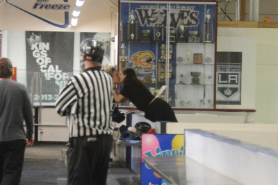 15.11 | Justin Bieber no LA Kings Valley Ice Center em Panorama City, CA