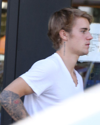 17.11 | Justin Bieber em Hollywood, Califórnia
